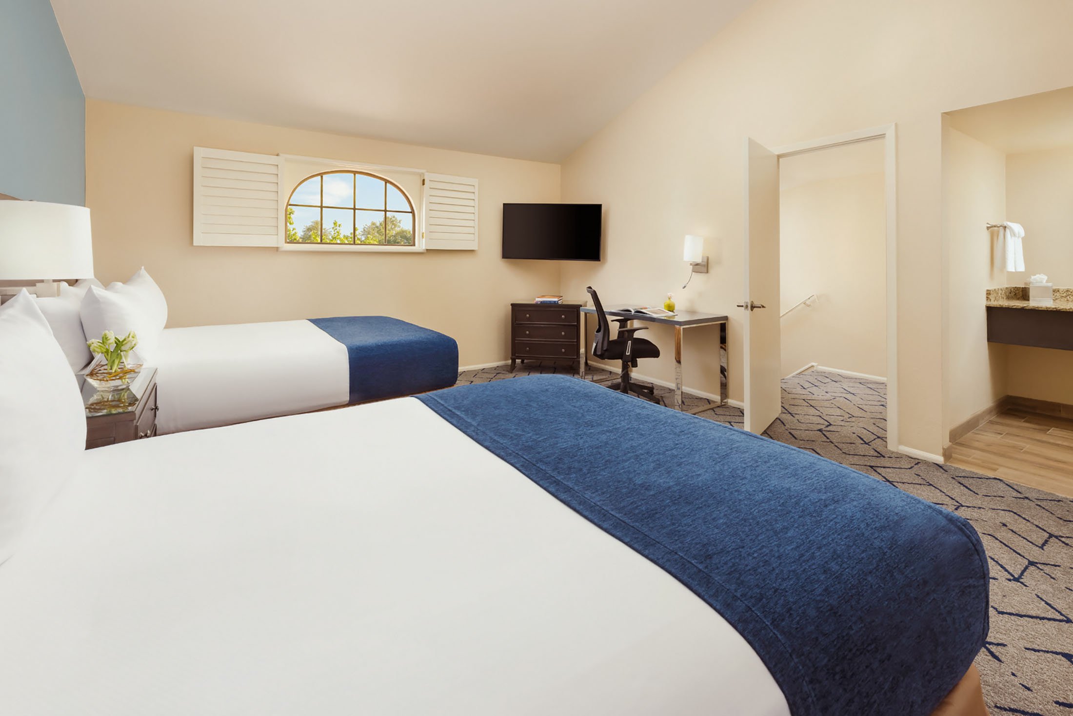 Two-Story Double Queen Villa