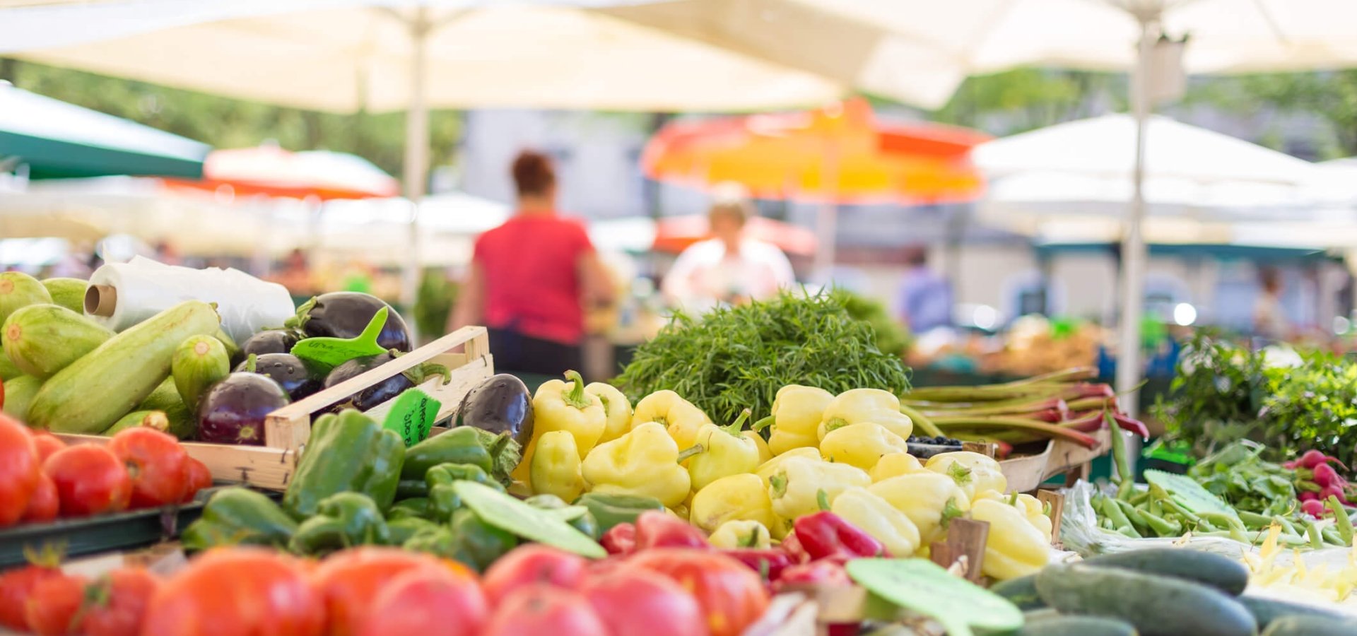 image of a farmers market